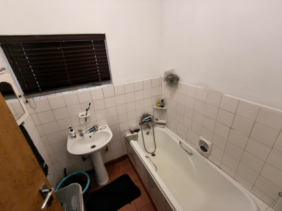 3 Bedroom Property for Sale in Geelhoutpark North West